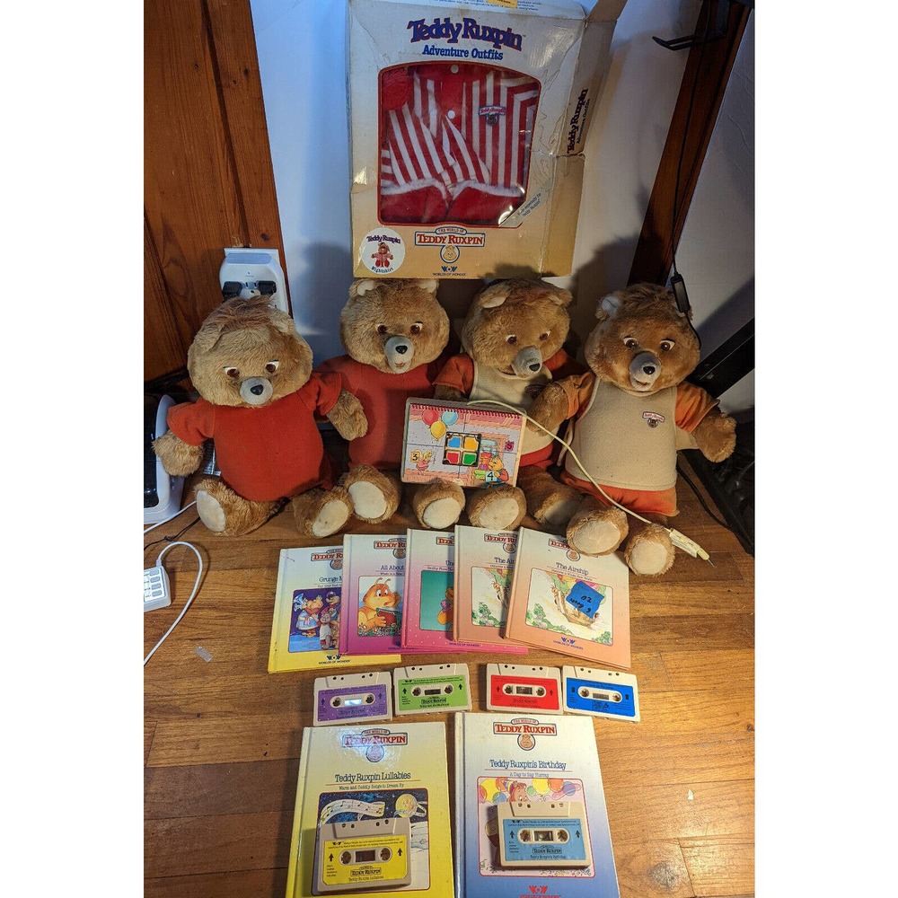 VTG Teddy Ruxpin Bears Lot of 4 dolls, clothes, 7 books, and 6 cassette tapes